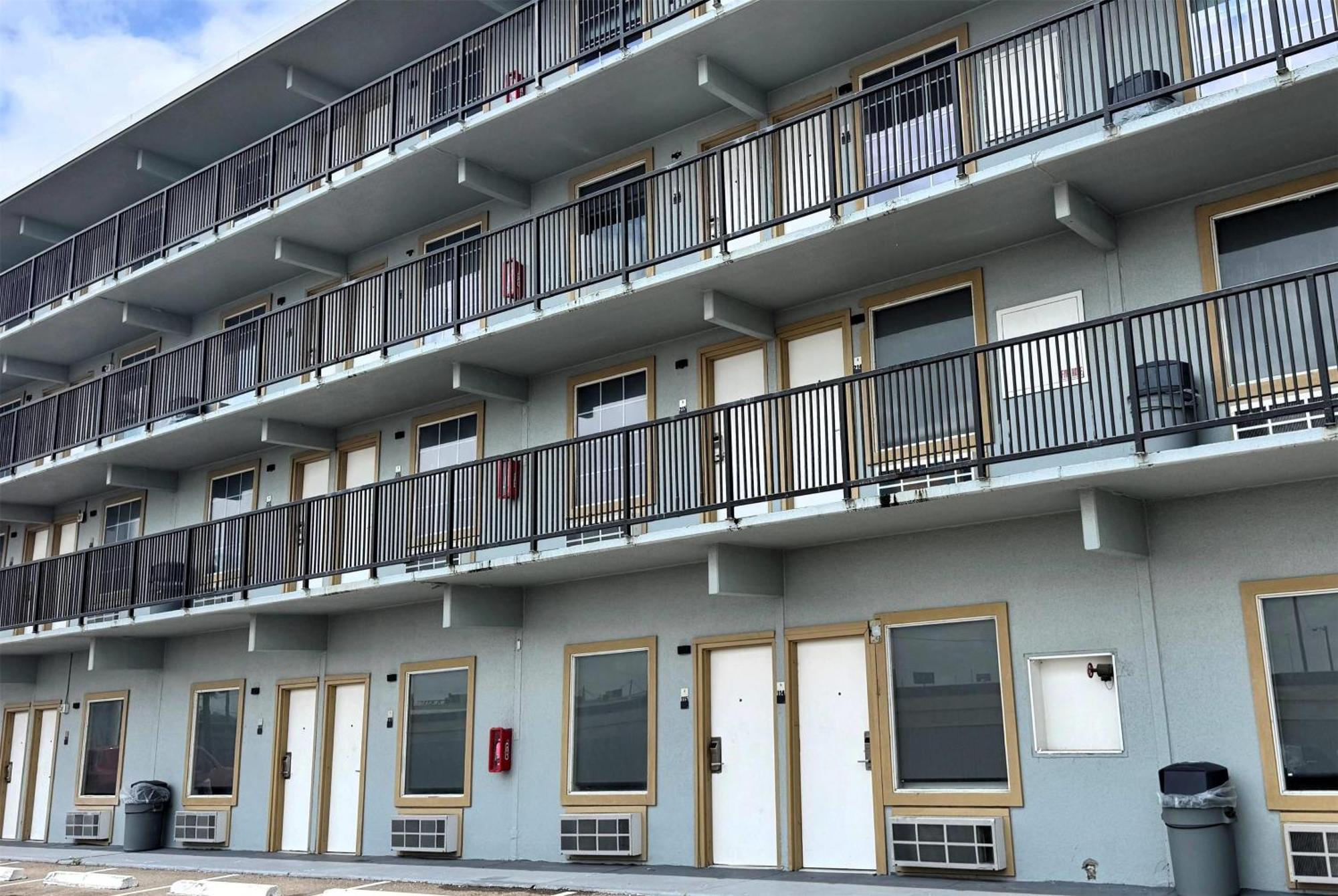 Hotel Baymont By Wyndham Corpus Christi Airport Exterior foto